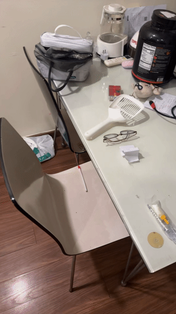 Bàn ăn Mặt kính chân kim loại Trắng Hiện đại. Mua bán Bàn ghế tại Huyện Thanh Trì Hà Nội được đăng bởi Nguyễn Chi hình 1