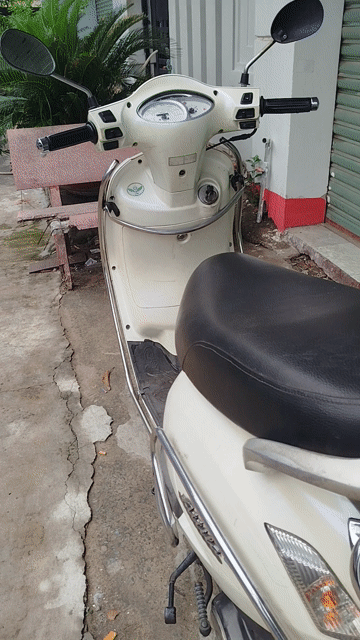 SYM Attila màu Trắng . Mua bán Xe máy tại Huyện Hóc Môn Tp Hồ Chí Minh được đăng bởi Toàn Nguyễn hình 1