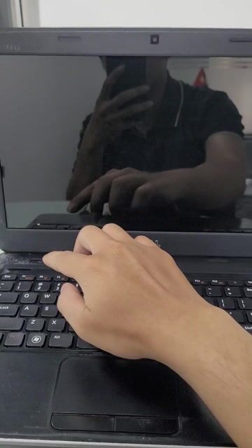 Dell Vostro 1450 i5-2410M 4GB. Mua bán Laptop tại Quận Bình Thạnh Tp Hồ Chí Minh được đăng bởi Trường hình 1