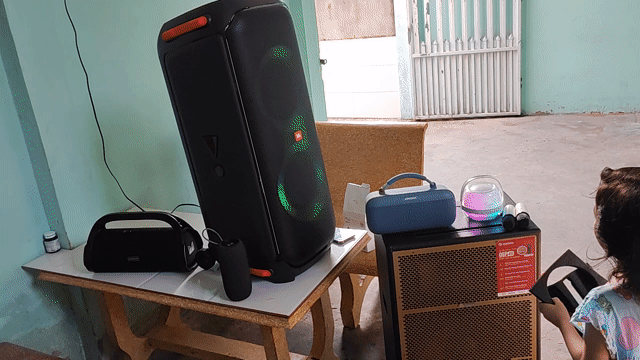Loa karaoke Moza Trắng. Mua bán Tivi, Âm thanh tại Thành phố Cao Lãnh Đồng Tháp được đăng bởi Minh hình 1