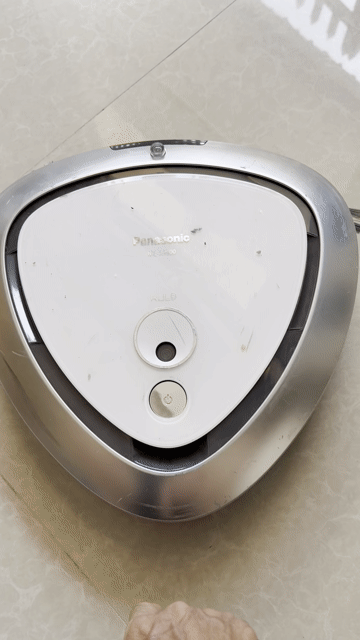 Robot hút bụi Panasonic MC-RS800 Bạc. Mua bán Nội thất, đồ gia dụng khác tại Quận Bình Thuỷ Cần Thơ được đăng bởi Khôi Nguyên hình 1