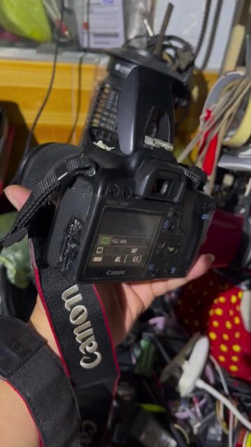 Máy ảnh Canon EOS 1000D Rebel XS Đã sử dụng. Mua bán Máy ảnh, Máy quay tại Huyện Bình Chánh Tp Hồ Chí Minh được đăng bởi ĐỒ CỦ SÀI GÒN hình 1