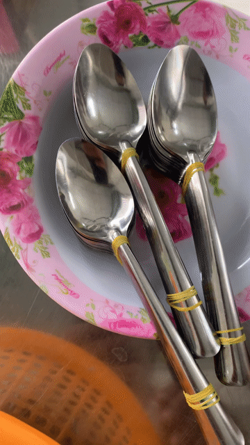 Nĩa cơm Inox 55 cái. Mua bán Dụng cụ nhà bếp tại Quận Bình Tân Tp Hồ Chí Minh được đăng bởi Thanh lý hàng nhà xài hình 1