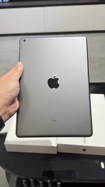 iPad Gen 9 64GB Quốc Tế like new 99%. Mua bán Máy tính bảng tại Thành phố Biên Hòa Đồng Nai được đăng bởi Nhân hình 1