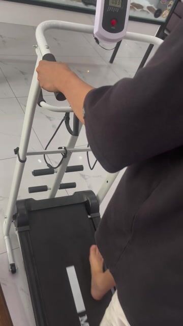 Máy chạy bộ cơ Kim loại Trắng. Mua bán Đồ thể thao, Dã ngoại tại Quận Liên Chiểu Đà Nẵng được đăng bởi Vo Uyen hình 1