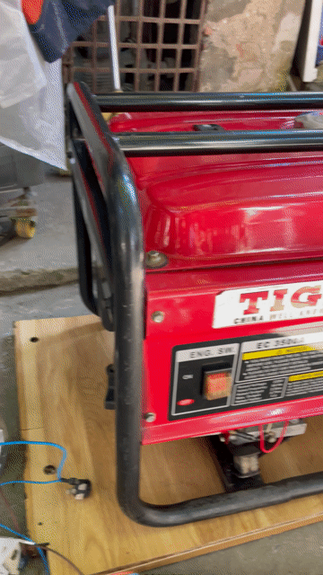 Máy phát điện Tiger EC 3500A Đỏ. Mua bán Đồ chuyên dụng, Giống nuôi trồng tại Quận Tây Hồ Hà Nội được đăng bởi nguyễn văn tường hình 1
