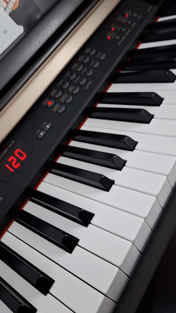 Đàn piano điện Yamaha CLP 230 gỗ nâu  Đã sử dụng. Mua bán Nhạc cụ tại Quận 11 Tp Hồ Chí Minh được đăng bởi Mộng Thủy hình 1