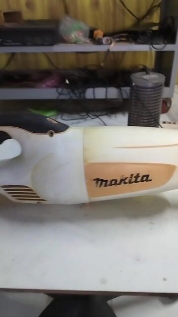 Máy hút bụi Makita CL140FD. Mua bán Thiết bị vệ sinh, nhà tắm tại Huyện Củ Chi Tp Hồ Chí Minh được đăng bởi Thinh Ngole hình 1