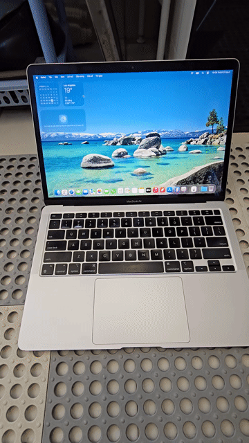 Macbook Air M1 2020 - mới 98% màu bạc. Mua bán Laptop tại Quận 7 Tp Hồ Chí Minh được đăng bởi Nguyen Son hình 1