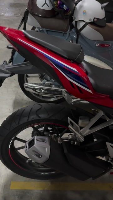 Honda CBR 150R Đỏ Đen Mới. Mua bán Xe máy tại Quận Sơn Trà Đà Nẵng được đăng bởi ken8889 hình 1