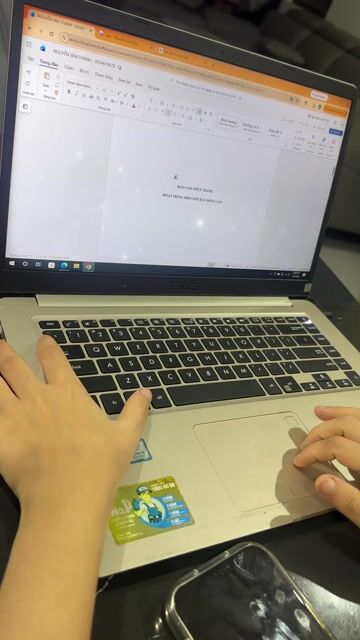 Asus VivoBook i5 8th Gen Bạc. Mua bán Laptop tại Quận Ngũ Hành Sơn Đà Nẵng được đăng bởi trung cao hình 1