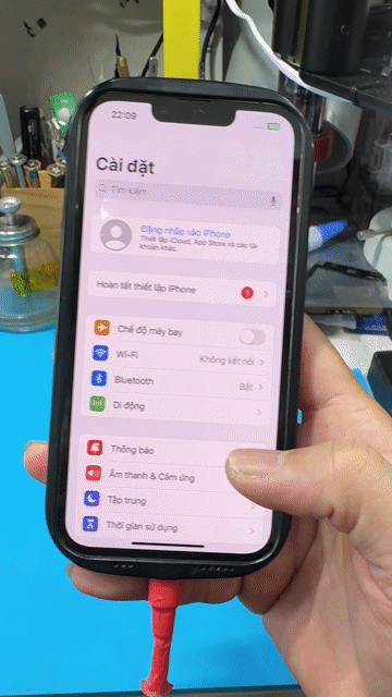 Apple iPhone 13 Pro 128GB Vàng ZP/A. Mua bán Điện thoại tại Thành phố Thủ Đức Tp Hồ Chí Minh được đăng bởi Hoài Thanh hình 1