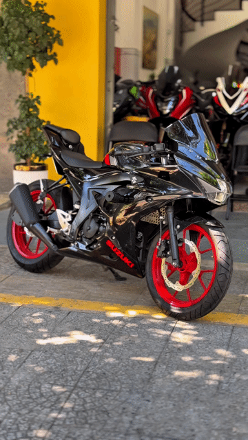 Suzuki GSX-R150 2021 Cực Đẹp. Mua bán Xe máy tại Quận Thanh Khê Đà Nẵng được đăng bởi Xe Máy Đức Vũ 658 Trần Cao Vân hình 1