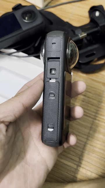 Insta360 X3. Mua bán Máy ảnh, Máy quay tại Quận Nam Từ Liêm Hà Nội được đăng bởi Nguyễn Châu Long hình 1