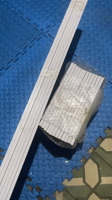 Kệ sách tổ ong 3 tầng. Có 3 kệ gỗ. Mua bán Tủ, kệ gia đình tại Quận Bắc Từ Liêm Hà Nội được đăng bởi Hiep Phan Duc hình 1