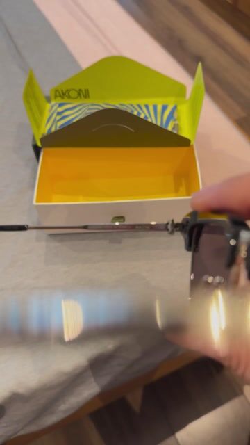 Kính mát Akoni Đen đã sử dụng. Mua bán Phụ kiện thời trang khác tại Quận 3 Tp Hồ Chí Minh được đăng bởi Hung Vu hình 1