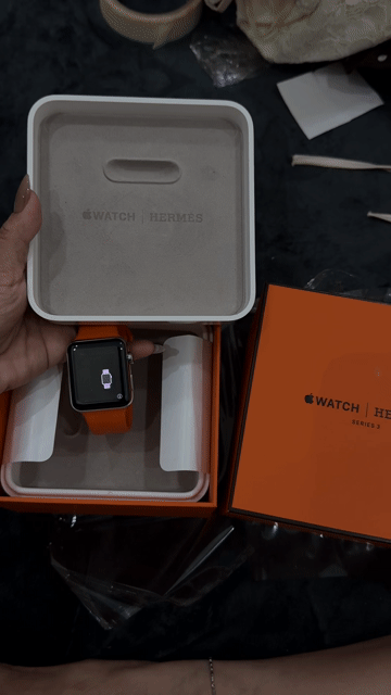 Apple Hermes Series 3 Cam Như mới 99%. Mua bán Thiết bị đeo thông minh tại Thành phố Thủ Dầu Một Bình Dương được đăng bởi Anh Tú hình 1