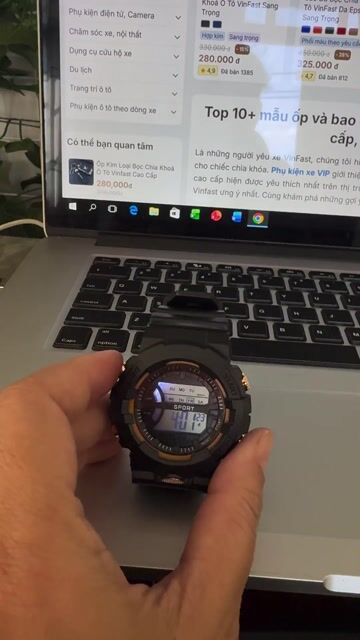 Đồng hồ thông minh trẻ em Đen. Mua bán Thiết bị đeo thông minh tại Thành phố Ngã Bảy Hậu Giang được đăng bởi Vườn Lan Ngã Bảy hình 1