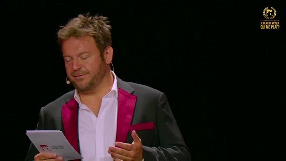 JE FILME LE METIER QUI ME PLAIT