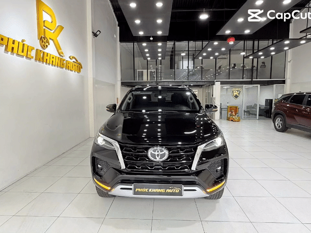 Toyota Fortuner 2022 2.7L 4x4 80.945 km Đen. Mua bán Ô tô tại Quận Tân Phú Tp Hồ Chí Minh được đăng bởi NAT Mẫn  hình 1
