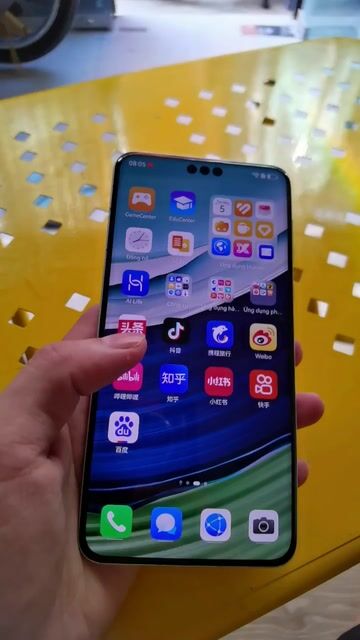 Huawei Mate 60 Pro 256GB Bạc. Mua bán Điện thoại tại Quận 12 Tp Hồ Chí Minh được đăng bởi Nguyễn Nam hình 1
