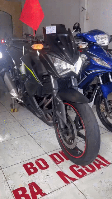 Kawasaki Ninja 250 Xanh. Mua bán Xe máy tại Thành phố Dĩ An Bình Dương được đăng bởi HOÀNG MOTOR hình 1