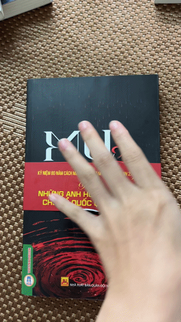 Sách Mưa đỏ. Mua bán Sách tại Quận Tân Bình Tp Hồ Chí Minh được đăng bởi Hải Yến  hình 1