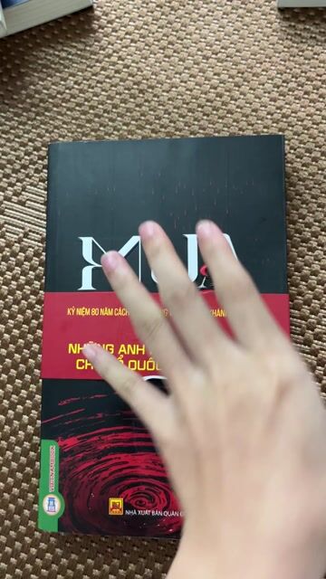 Sách Mưa đỏ. Mua bán Sách tại Quận Tân Bình Tp Hồ Chí Minh được đăng bởi Hải Yến  hình 1