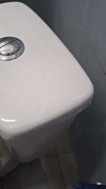 Bồn cầu LANDSIGN Gốm Sứ Trắng. Mua bán Thiết bị vệ sinh, nhà tắm tại Quận 4 Tp Hồ Chí Minh được đăng bởi Hạnh hình 1