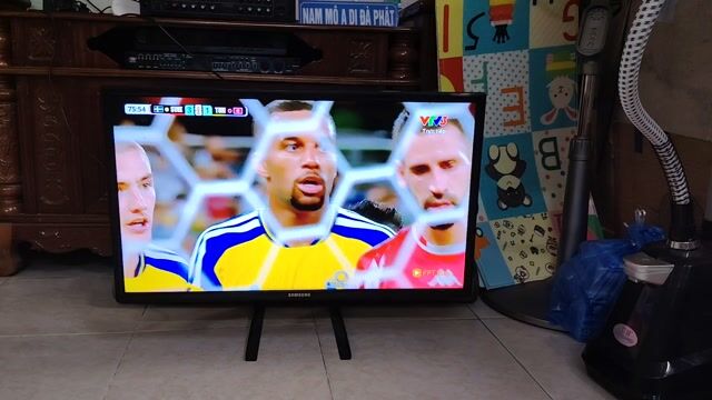 Tivi Samsung UA32EH4000R 32 inch Đen. Mua bán Tivi, Âm thanh tại Quận Ba Đình Hà Nội được đăng bởi Nguyễn Đức đạt   hình 1