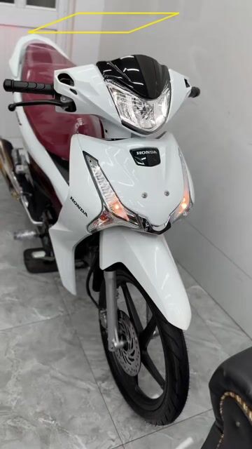 ⭐️Honda Wavei 2022 Trắng Đỏ 2000 km. Mua bán Xe máy tại Thành phố Vĩnh Long Vĩnh Long được đăng bởi Gia Kiệt  hình 1