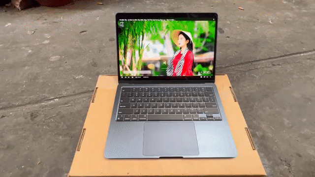 AIR M2 13' MIDNIGHT / 8G / 256G / FULL SẠCH GIÁ RẺ. Mua bán Laptop tại Quận 3 Tp Hồ Chí Minh được đăng bởi Tèo hình 1