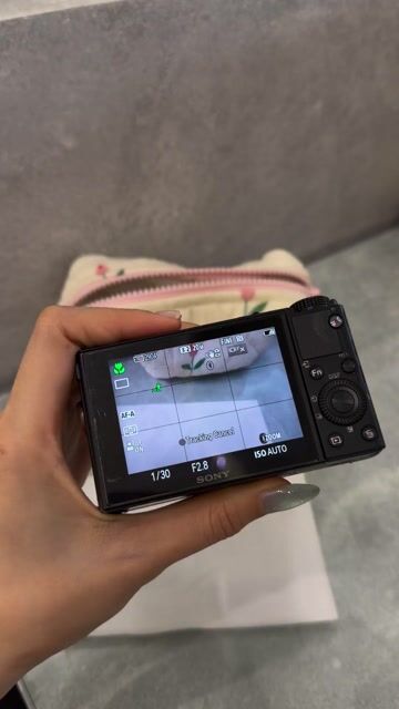 Máy ảnh Sony RX100 Mark VII Đen Đã sử dụng. Mua bán Máy ảnh, Máy quay tại Thành phố Vũng Tàu Bà Rịa - Vũng Tàu được đăng bởi Thuỷ hình 1
