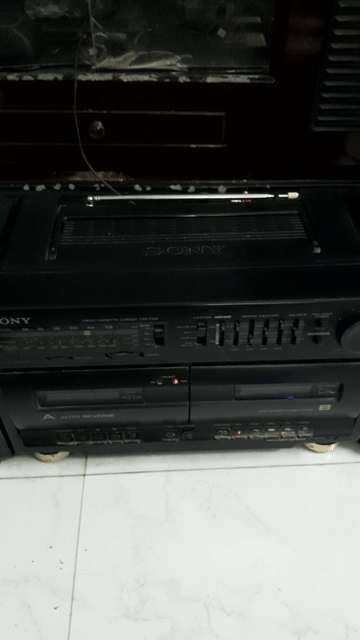 Đài radio cassette Sony CFS-710S Đen. Mua bán Tivi, Âm thanh tại Thành phố Mỹ Tho Tiền Giang được đăng bởi Nguyen Trong Thong hình 1