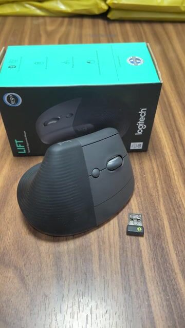 Chuột công thái học Logitech Vertical Lift. Mua bán Phụ kiện (Màn hình, Chuột...) tại Quận Hà Đông Hà Nội được đăng bởi Phan Hùng hình 1