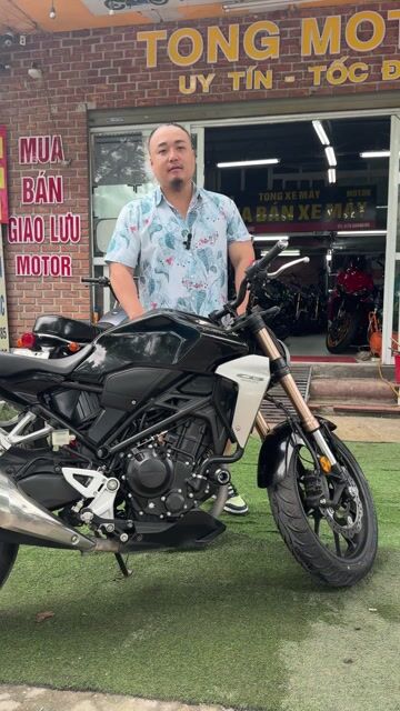 HONDA CB300R motor xe đẹp lướt mới-Trả góp 0 đồng. Mua bán Xe máy tại Quận Cầu Giấy Hà Nội được đăng bởi Tong motor xe may hình 1
