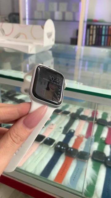 Apple Watch Series 5 40mm Trắng dep keng. Mua bán Thiết bị đeo thông minh tại Quận Phú Nhuận Tp Hồ Chí Minh được đăng bởi pé phuong hình 1