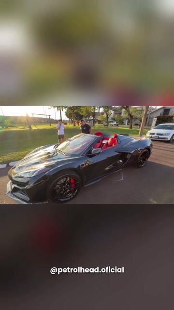 Não é todo mundo que tem peito pra comprar um carro com interior vermelho!! Você compraria?