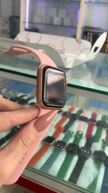 Apple Watch SE 40mm Nhôm Hồng dep keng. Mua bán Thiết bị đeo thông minh tại Quận Phú Nhuận Tp Hồ Chí Minh được đăng bởi pé phuong hình 1