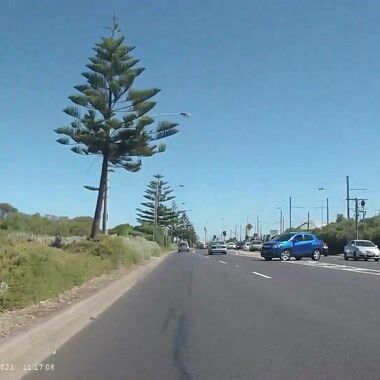 illegal u-turn into oncoming bike Shared on UpRide: Abused for being in the primary position