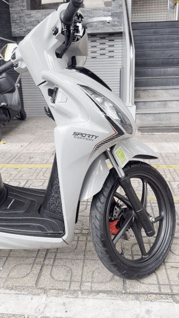 Honda Vision 2023 Thể thao bánh lớn. Mua bán Xe máy tại Quận 5 Tp Hồ Chí Minh được đăng bởi Trang hình 1