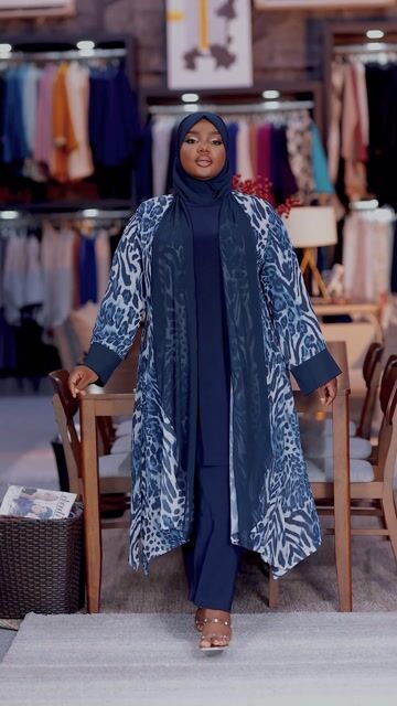 Blue Leopard Print Abaya Set
