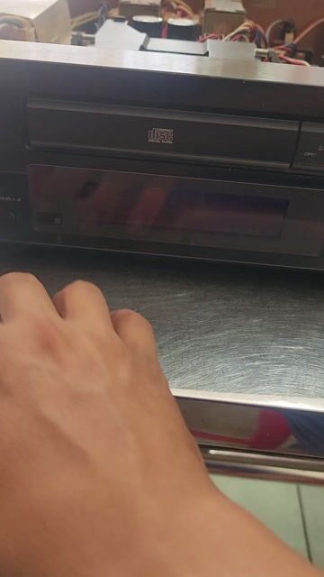 Đầu CD Sony CDP-555ESA Đen. Mua bán Tivi, Âm thanh tại Quận Hải Châu Đà Nẵng được đăng bởi lợi hình 1