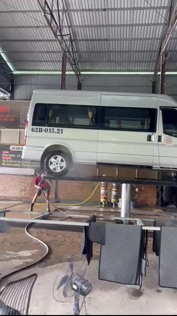 Ford Transit 2018. chính chủ chuyên hợp đồng. Mua bán Ô tô tại Huyện Thạnh Hóa Long An được đăng bởi Thái Châu hình 1