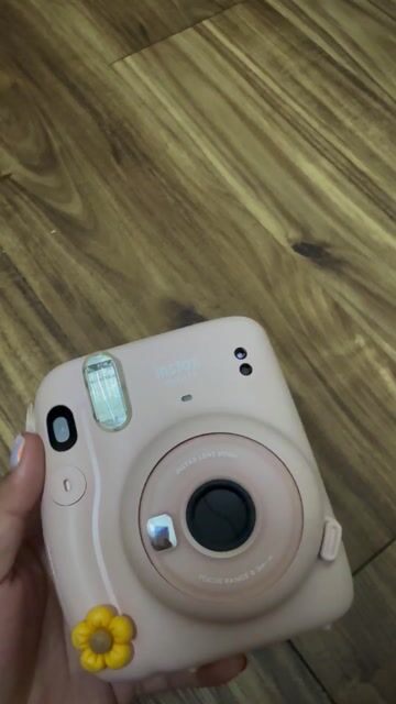 Máy ảnh Instax Mini 11 Hồng. Mua bán Máy ảnh, Máy quay tại Quận 7 Tp Hồ Chí Minh được đăng bởi Lê Thanh Hiếu hình 1