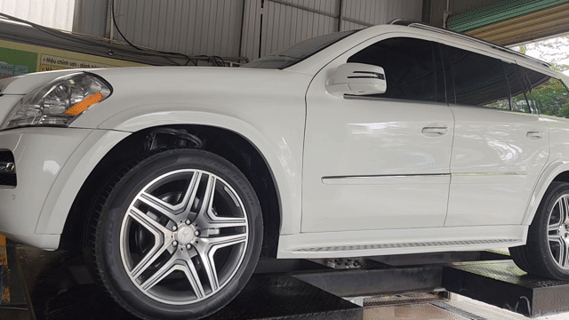Mercedes-Benz GL550 2008 Trắng zin. Mua bán Ô tô tại Quận Tân Bình Tp Hồ Chí Minh được đăng bởi Ẩm Thực Chay Làng Quê Kim Thoa hình 1