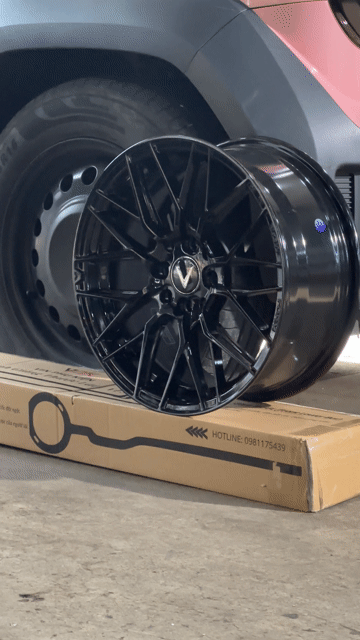 Mâm xe VF3 kiểu Porsche 16 inch Đen mới. Mua bán Phụ tùng xe tại Thành phố Buôn Ma Thuột Đắk Lắk được đăng bởi Liêu Đặng Quốc Huân hình 1