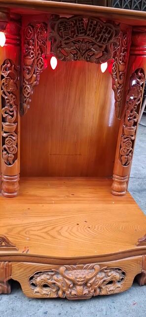 Bàn thờ Gỗ Nâu 90x60x58 cm. Mua bán Nội thất, đồ gia dụng khác tại Quận 4 Tp Hồ Chí Minh được đăng bởi  mr thắng second  hình 1