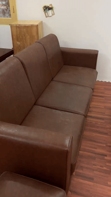 Ghế sofa Da Nâu 3 chỗ + 2 ghế đơn. Mua bán Bàn ghế tại Quận Đống Đa Hà Nội được đăng bởi Hằng Mai hình 1
