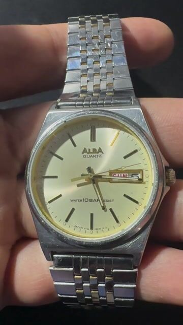 Đồng hồ Alba Nhật Bản Unisex Kim loại Bạc Vàng. Mua bán Đồng hồ tại Thành phố Trà Vinh Trà Vinh được đăng bởi Nguyên hình 1